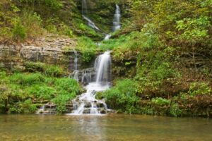 waterfall near branson missouri, one of the best weekend trips from dallas tx