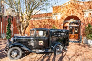 black old fashioned ice cream truck as seen in brenham blue bell tour