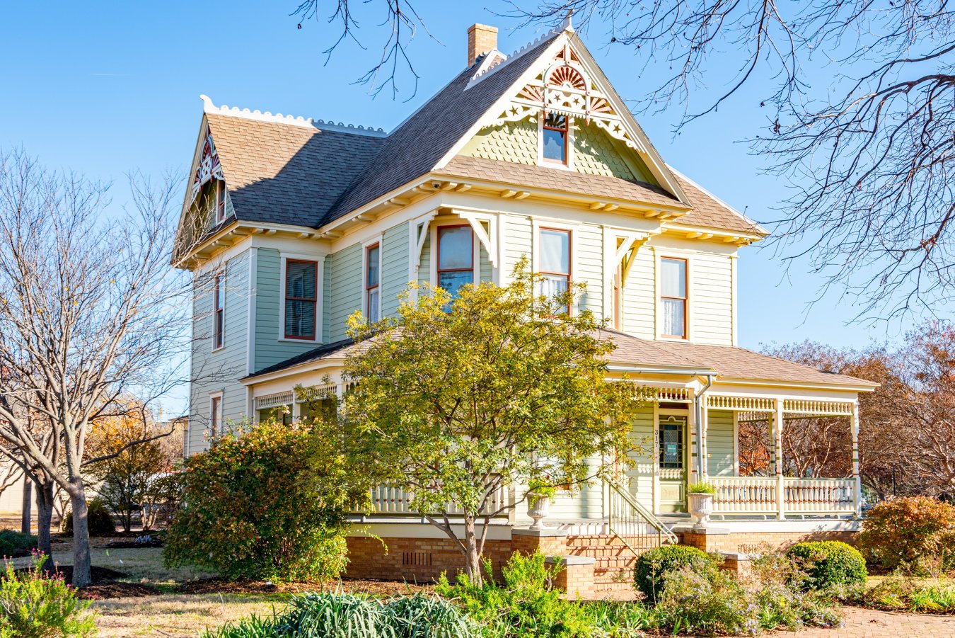 bayless-selby house on a sunny day, one of the attractions in denton texas
